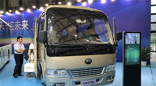 宇通T7D高端商務(wù)車(chē)