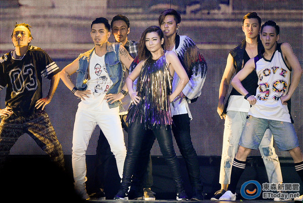 Selina、羅志祥同臺