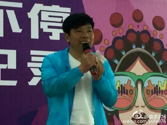 見(jiàn)證挑戰(zhàn)的戲迷代表陳紅森講述自己和戲曲的故事、見(jiàn)證歷史時(shí)刻的心情。