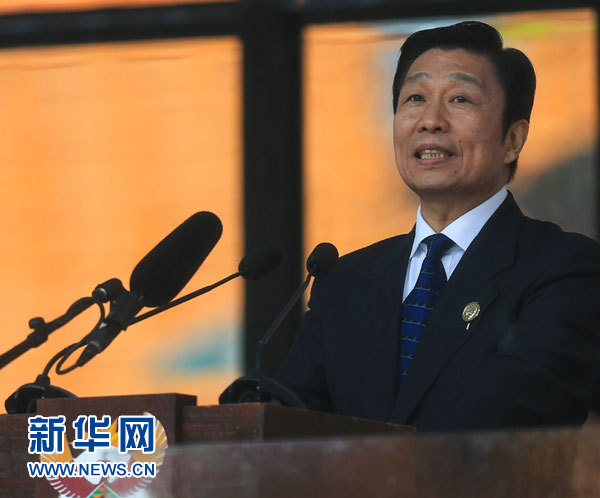 12月10日，國(guó)家副主席李源潮在南非約翰內(nèi)斯堡出席南非政府為前總統(tǒng)曼德拉舉行大型官方追悼活動(dòng)并致辭。