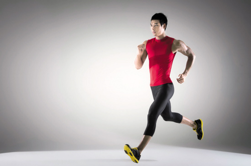 跑步過(guò)度，有害健康