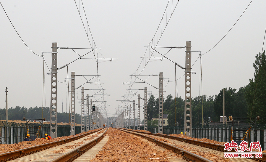 上午11點(diǎn)左右，移軌完成