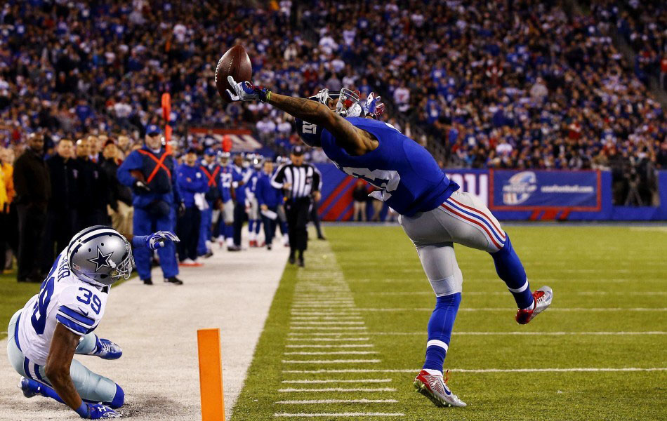 　單幅二等獎(jiǎng)，單手接球。