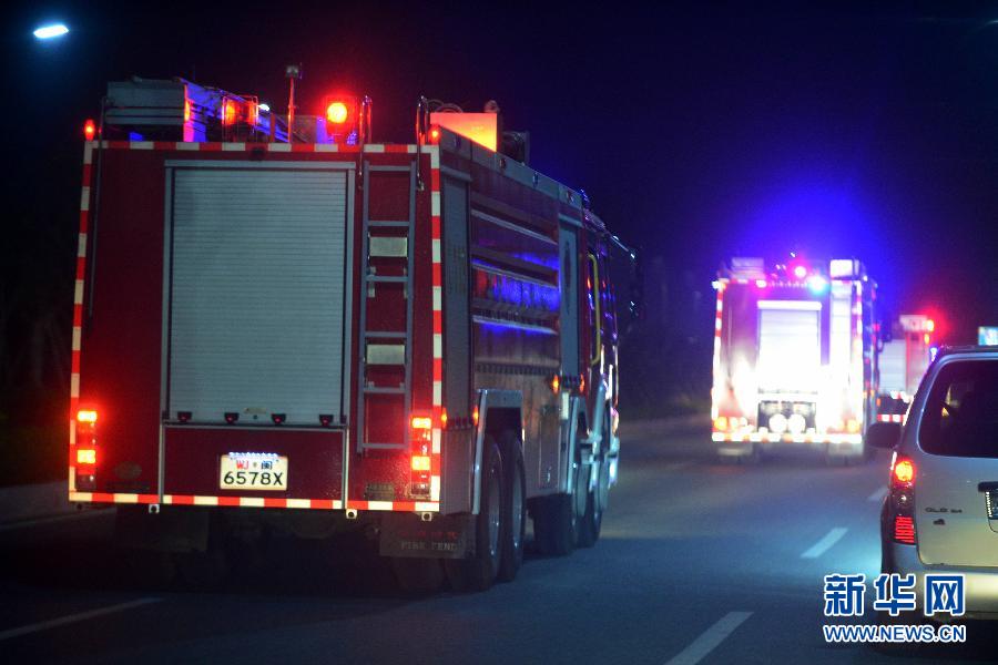 4月7日，消防車輛趕往事故現(xiàn)場(chǎng)。