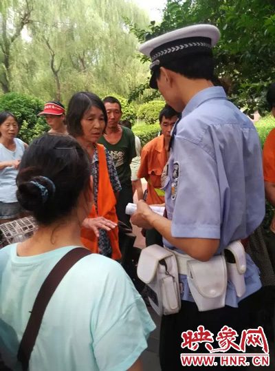 令人憤怒的是，這名老太太竟然報警說“她被環(huán)衛(wèi)工打了”