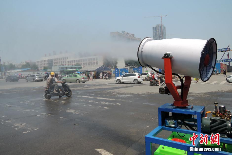 鄭州治霾上演“十八般武藝” 鄭州治霾上演“十八般武藝”