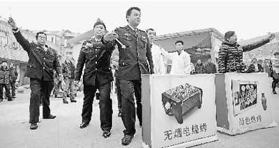 “小品執(zhí)法”。