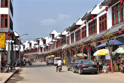 2014年3月16日，海南瓊海市，正在進(jìn)行城鎮(zhèn)化改造的萬泉鎮(zhèn)新貌。圖/CFP