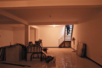 西城區(qū)大石虎胡同一處四合院內(nèi)，挖出的地下室已經(jīng)成型。