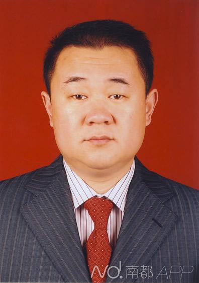 慶安副縣長被曝學(xué)歷造假、妻子吃空餉 紀(jì)委介入