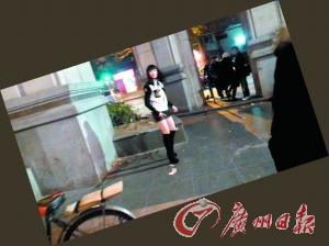 黑衣女掙脫跑掉。