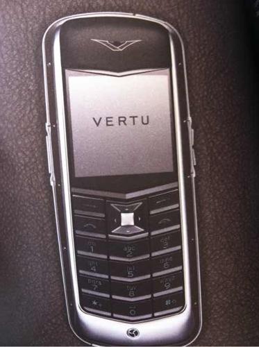 (葉先生的手機(jī)目前已經(jīng)送去維修，圖冊(cè)中的手機(jī)是和葉先生同款的。圖/瀟湘晨報(bào)滾動(dòng)新聞?dòng)浾?文乃斐)