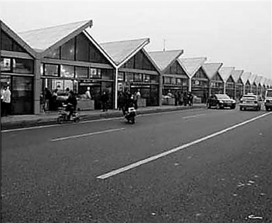 網(wǎng)友拍下的洞頭海鮮排檔照片。