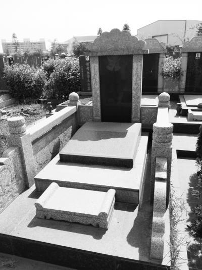 ?？诓糠帜箞@賣活人墓 價(jià)格數(shù)千至十幾萬元不等