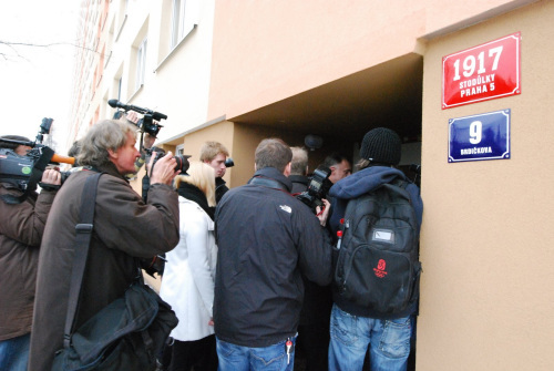 捷克總統(tǒng)直選末輪投票澤曼稱如當(dāng)選不會見達(dá)賴