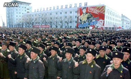 朝鮮黃海北道、咸鏡南道和南浦市11日舉行軍民大會(huì)，支持朝鮮人民軍最高司令部發(fā)言人聲明。