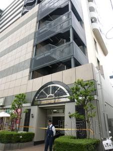 5月27日，埼玉縣蕨市一公寓樓發(fā)生疑似強(qiáng)迫殉情案，一名日本人男性和一名中國(guó)籍女性死亡。