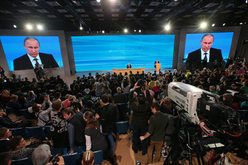 普京：俄羅斯未向?yàn)蹩颂m施壓烏是兄弟國(guó)家