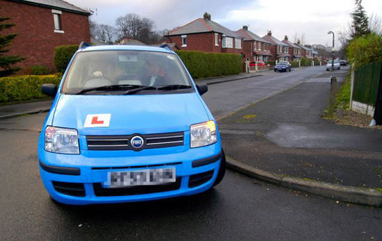 英國女子連考110次駕照仍未通過。