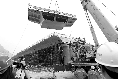 此處工程預(yù)計(jì)1個月完工