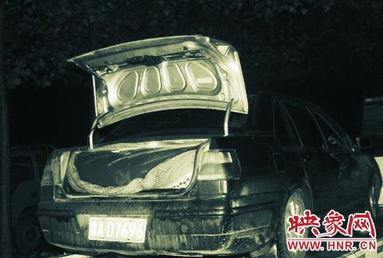 圖為改裝后的轎車，專門用于儲油