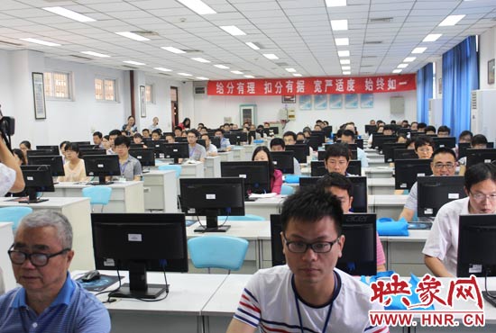 與書面評(píng)卷相比,網(wǎng)上評(píng)卷由系統(tǒng)自動(dòng)進(jìn)行分發(fā),減少了試卷過程的周轉(zhuǎn),提高了評(píng)卷的工作效率。