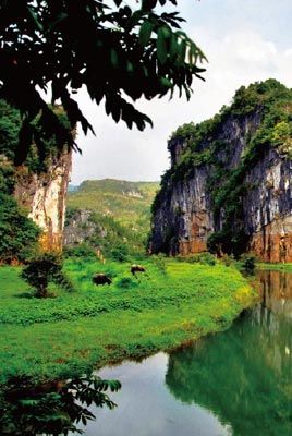 　　中國人對園林的喜愛更多是根源于一種隱逸遁世的情懷。　