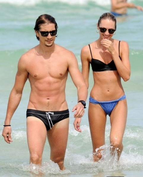 誰(shuí)能有幸約會(huì)天使？維秘超模們的男星后宮團(tuán)