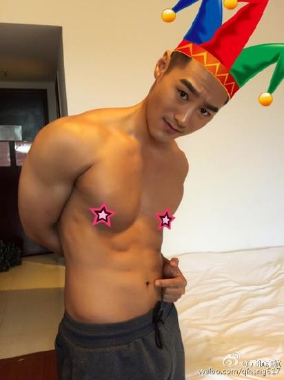 不造哪里不對(duì)，反正看起來怪怪的！