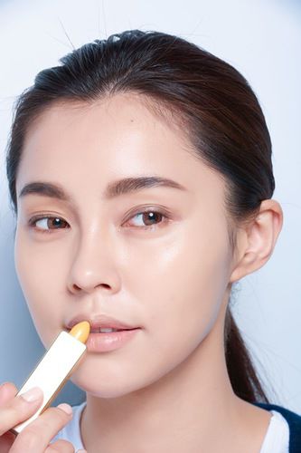 艷陽天 太陽鏡和口紅會(huì)更配哦