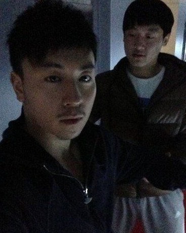 釋小龍與工作人員之前的合影。（資料圖）