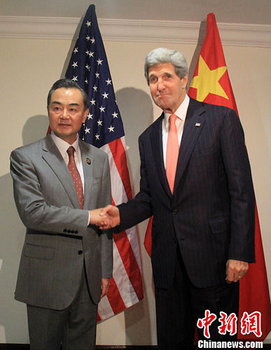 王毅會(huì)見美國(guó)國(guó)務(wù)卿克里