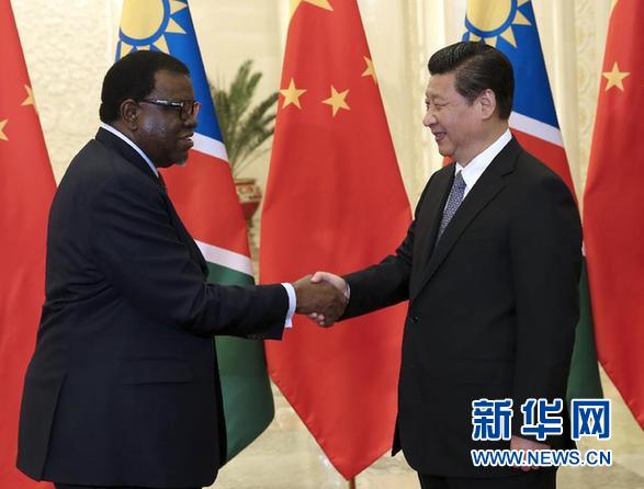 4月8日，國家主席習近平在北京人民大會堂會見納米比亞總理根哥布。新華社記者 龐興雷 攝