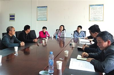 江西省豐城市信訪局接待室，中央信訪督查組約談信訪人。記者 賈世煜 攝