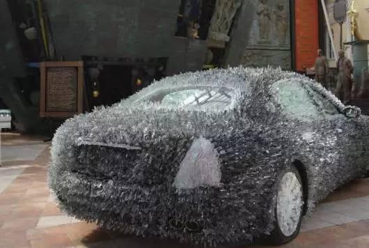 驚！車主用玻璃渣改裝瑪莎拉蒂