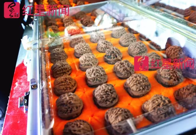 文玩核桃遇冷由幾萬一對降到5元沒人要？商戶否認(rèn)