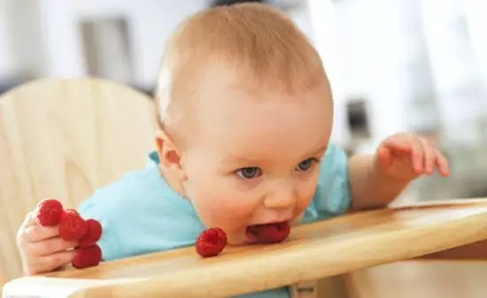 7歲男童將3厘米繡花針塞進(jìn)尿道 數(shù)家醫(yī)院束手無策