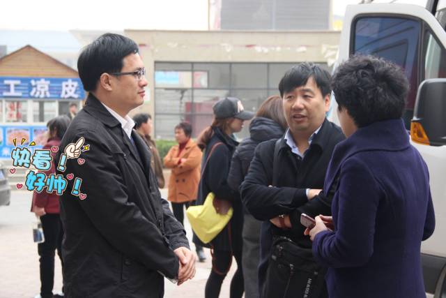 大BOSS徐紅曉總監(jiān)坐鎮(zhèn)，多方協(xié)調，HOLD住全場！