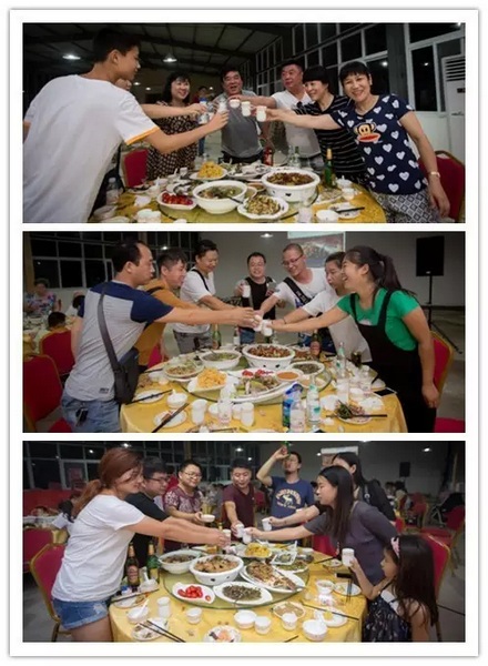 看我們的飯菜豐盛嗎？