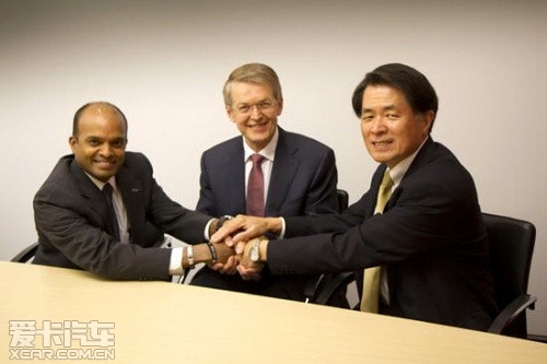 福特副總裁拉茲·奈爾、戴姆勒董事托馬斯·韋伯、日產(chǎn)副總裁山下光彥