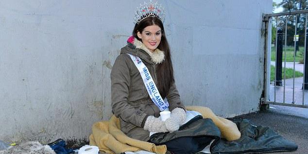 英國(guó)小姐露宿街頭推廣救助計(jì)劃 英國(guó)小姐露宿街頭推廣救助計(jì)劃