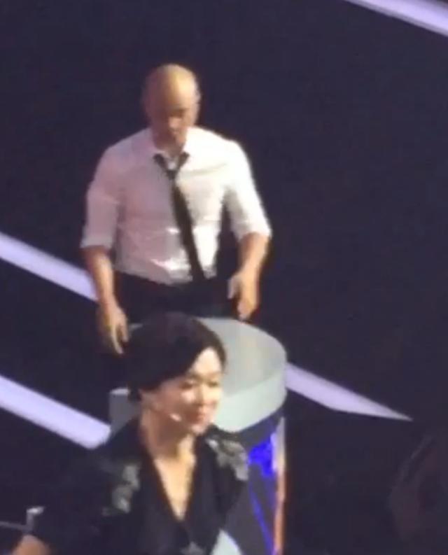 樂嘉回應(yīng)錄節(jié)目耍酒瘋 稱“問心無愧” 樂嘉回應(yīng)錄節(jié)目耍酒瘋 稱“問心無愧”