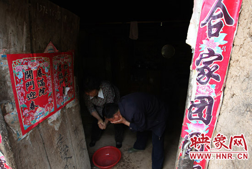 “愚公”夫婦簡(jiǎn)單的家 “愚公”夫婦簡(jiǎn)單的家