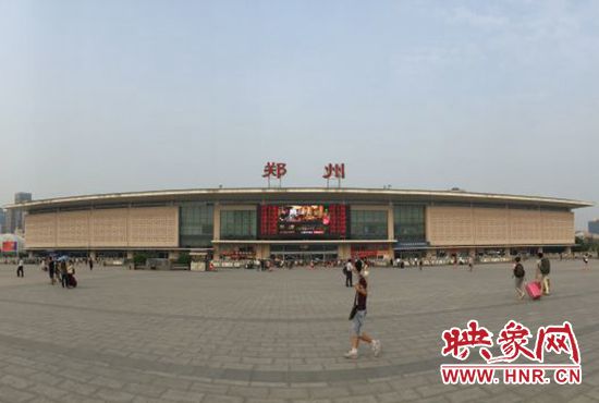 目前，鄭州前往上海、廣州等方向的火車票較為搶手。