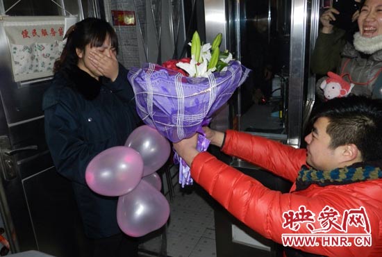 “嫁給我吧，我要愛(ài)你一生！”