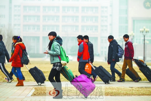 這不是拉桿箱的秀臺，這是行李的改頭換代，今天，你“拉桿箱”了嗎？