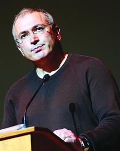 2014年3月10日，烏克蘭，霍多爾科夫斯基在基輔理工大學(xué)發(fā)表演講。