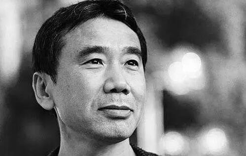 但賠率并非完全靠蒙。比如在2012年，Ladbrokes就成功壓中莫言獲獎。而去年得主阿列克謝耶維奇，在諾獎公布前一周反超村上春樹位列賠率榜首位。