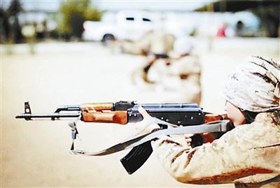 伊斯蘭國發(fā)布宣傳視頻 訓練娃娃兵震驚全球 伊斯蘭國發(fā)布宣傳視頻 訓練娃娃兵震驚全球