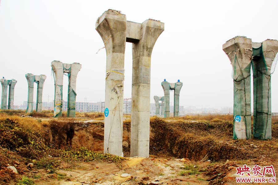 相關(guān)負(fù)責(zé)人也對外表示，投資15個億的項目，實際到賬的只有6000多萬元，所以工程被迫停下。